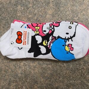 Hello Kitty Ankle Socks Set Size 4-10 (3 Pairs) Nwt